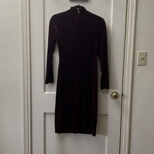 Red Dress very elegant and simple size 4
